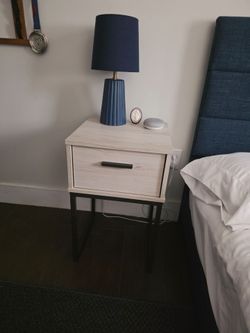Modern Nightstand / Bedside Table – Doral ✨