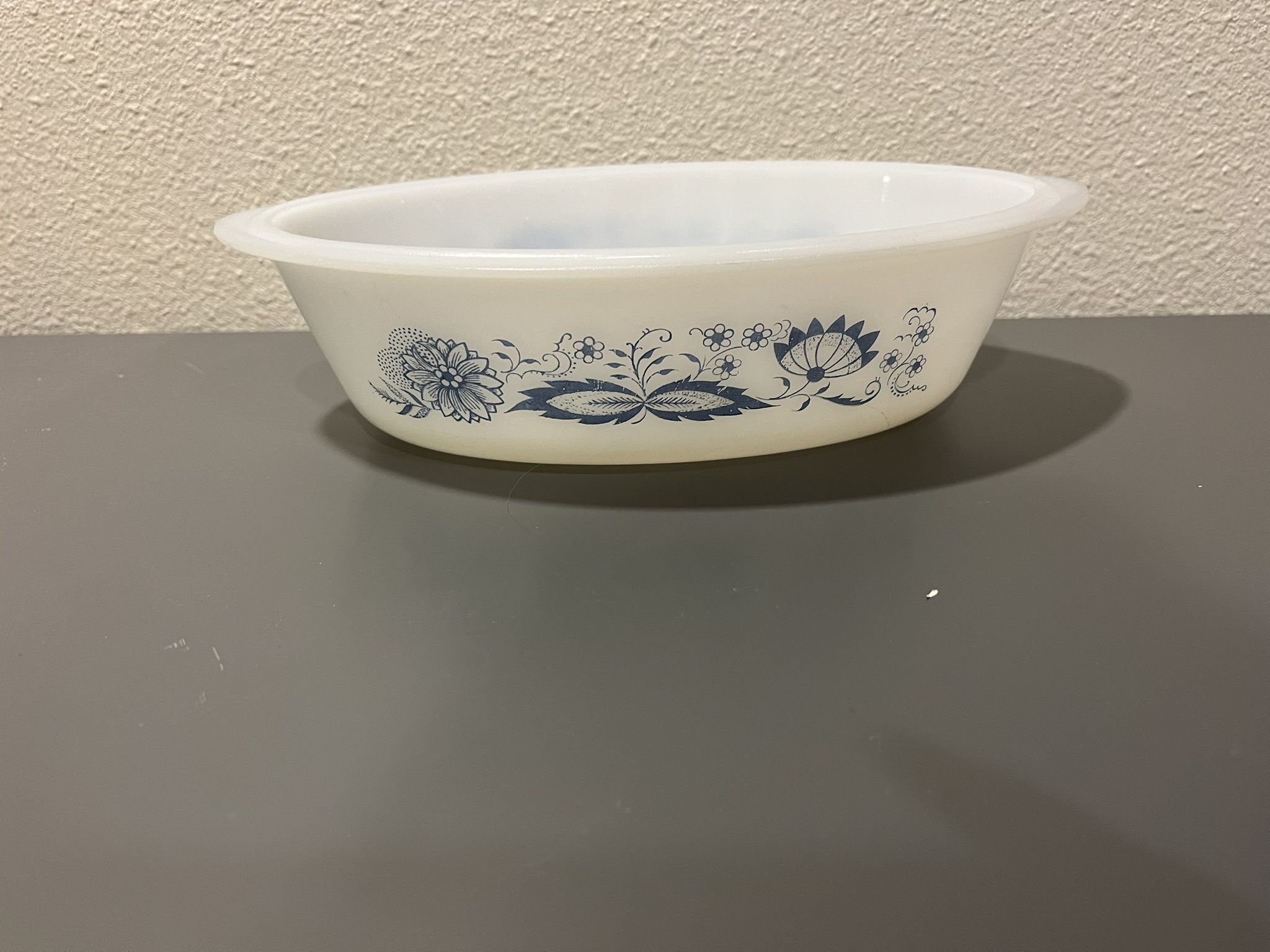 Vintage Glassmaker Milk Glass Casserole Dish