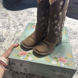 Beautiful Girl Boots