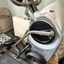Bowflex Max Trainer M7