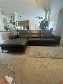 Sofia Vergara 2 piece sectional from rooms to go