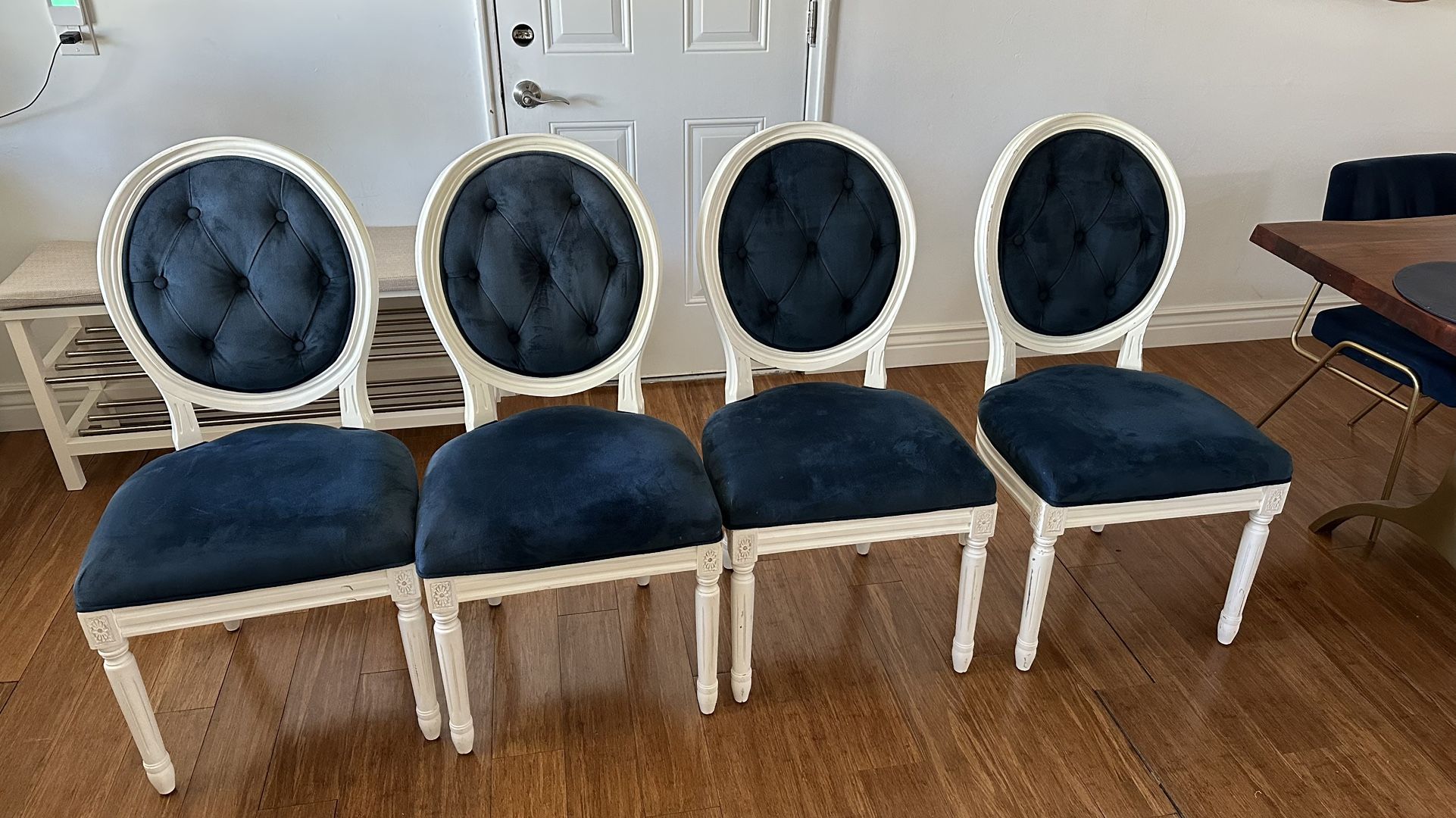 Set Of (4) High Quality Blue And White Dining Chairs - Over $1000 New