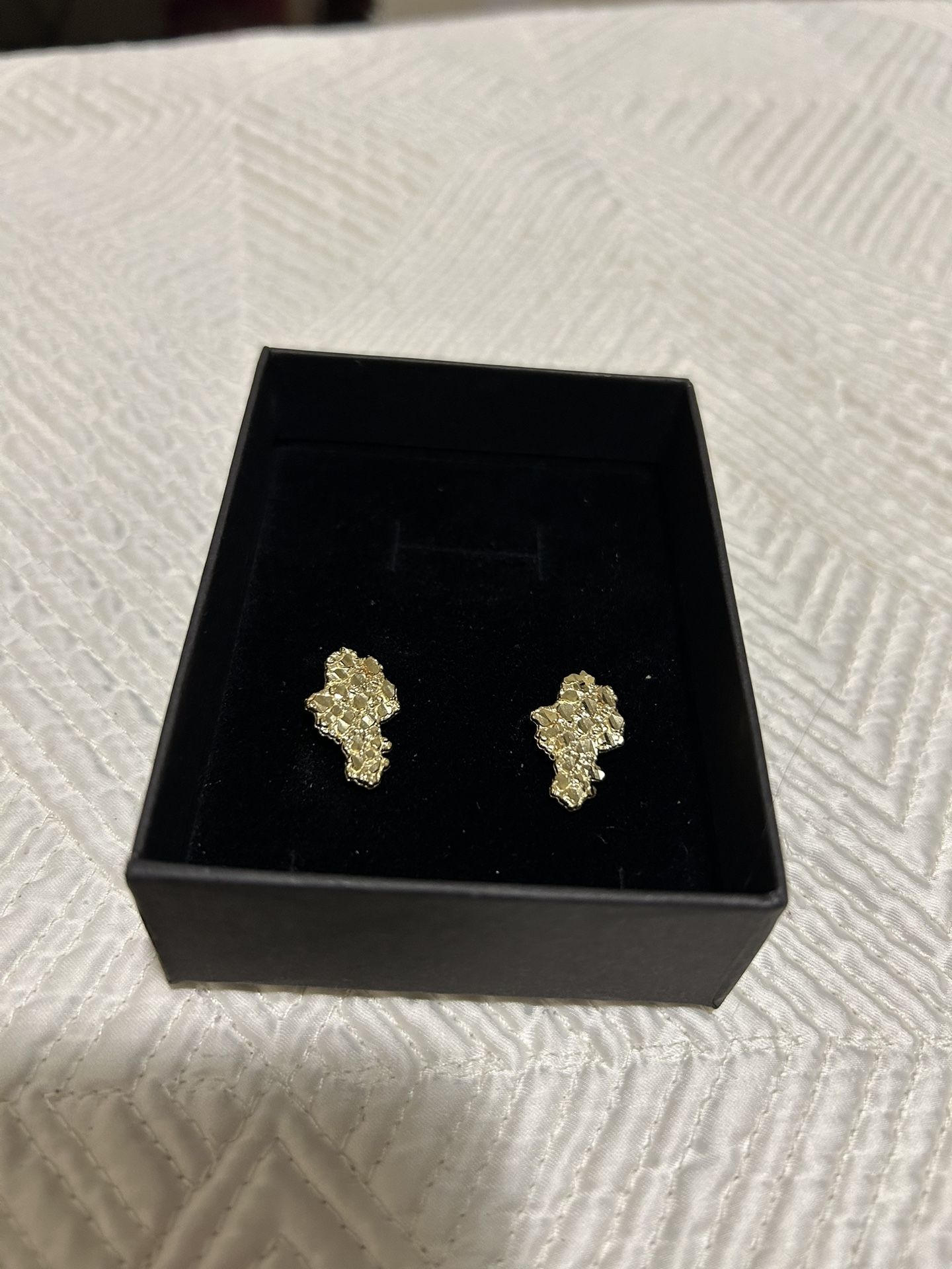 10k god nuggets earrings.