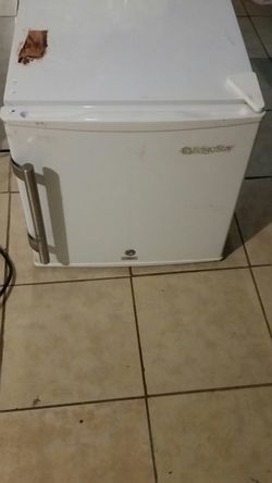 edgestar freezer cmf151l