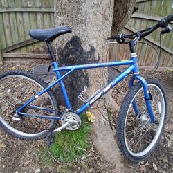 1989 GT outpost trail 26 inch bike
