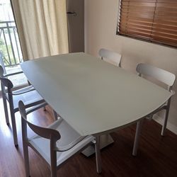 Glass Table - Extends Seats 4/8 Seats 