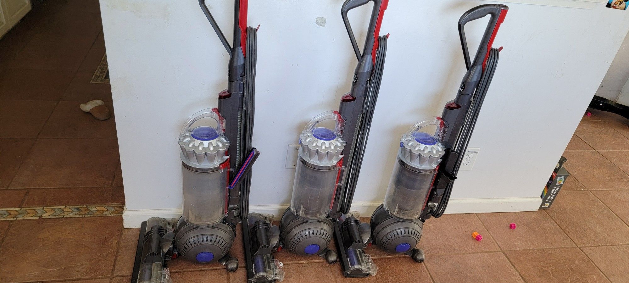 Like new Dyson Ball Animal Pro Upright Vacuum Cleaner 125 ea. for