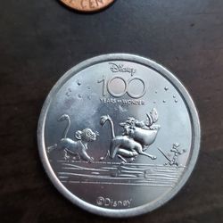 Collector Disney 100th Anniversary Coin - Lion King
