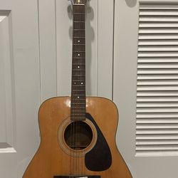 Yamaha Guitar And Leather Case 