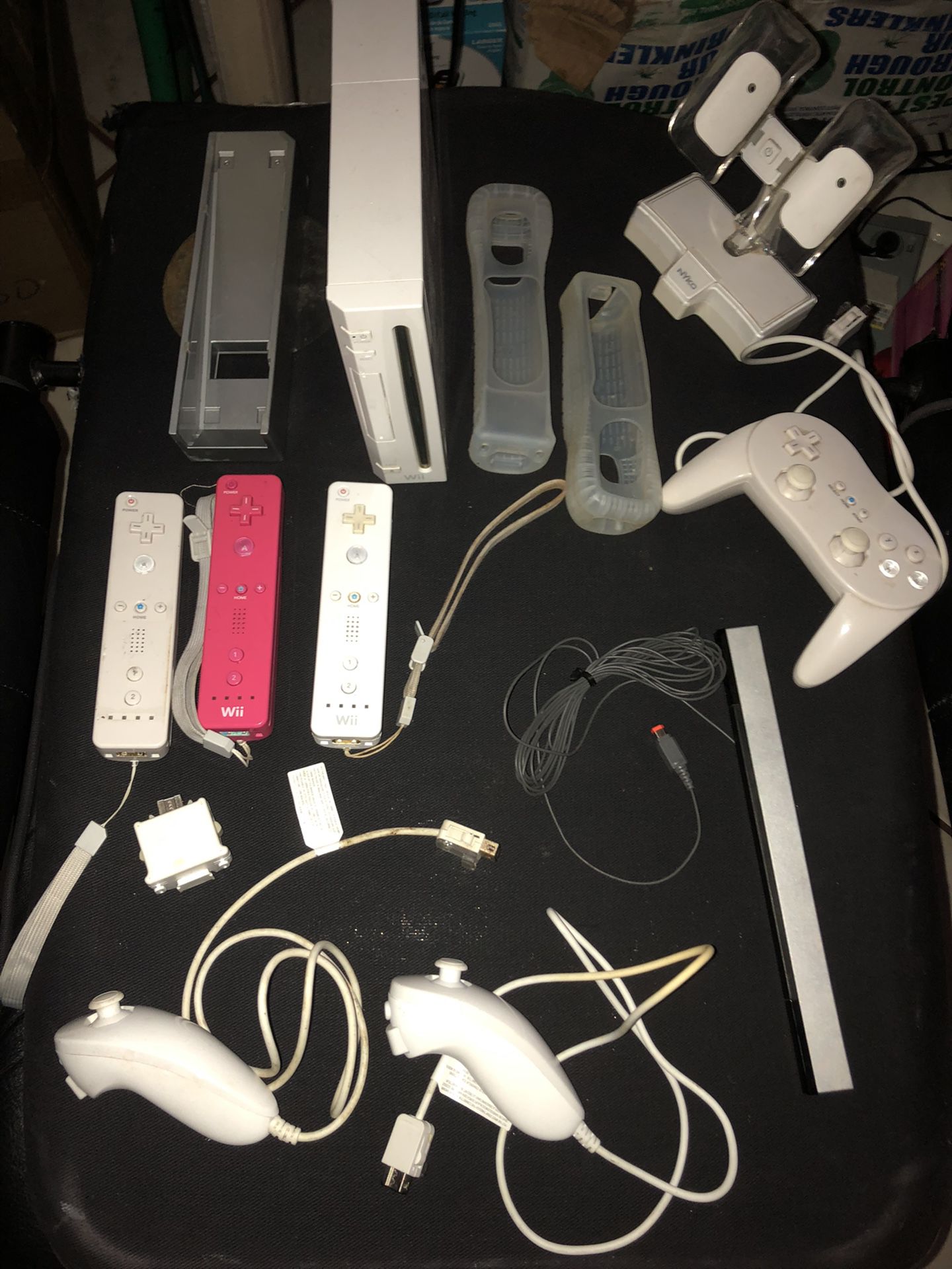 Wii console with accessories and 5 games