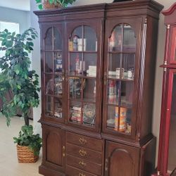 Elegant Cabinet - Armario Vintage