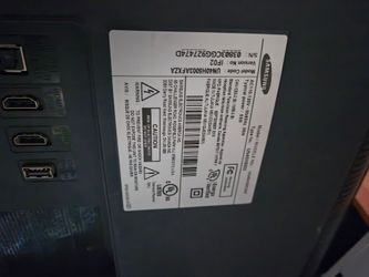 Samsung TV working with wall mount