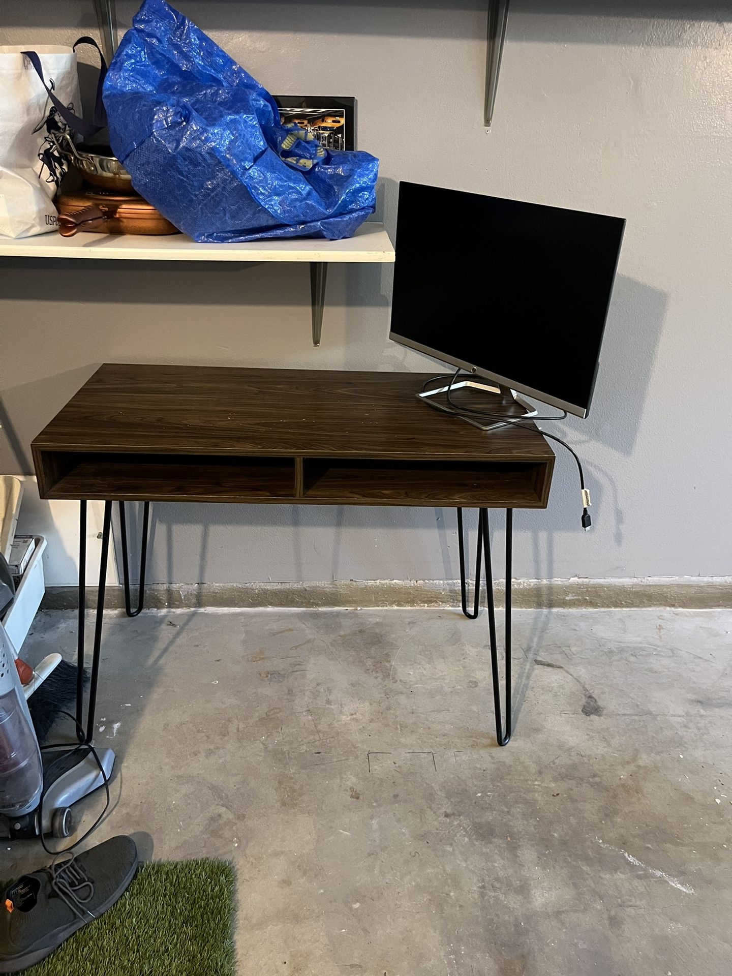 Target 2024 hairpin desk