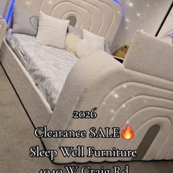  🌟Queen, King Light Up Fireplace TV Pop Up Bed Frame 💥 Furniture Sectionals Avail