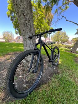 Like-new Giant Fathom 2 MTB