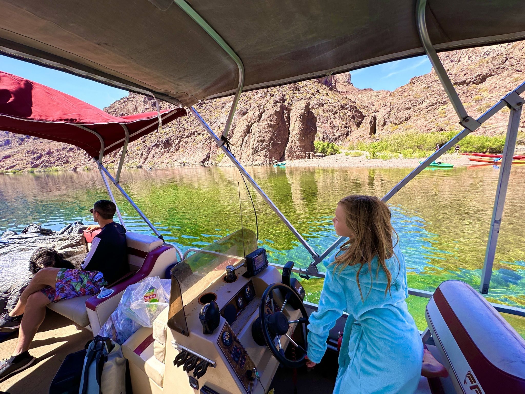 Pontoon Boat. Snaps Into tent 24 Foot Fisher 4 Fishing seats Kept Indoor storage 90%