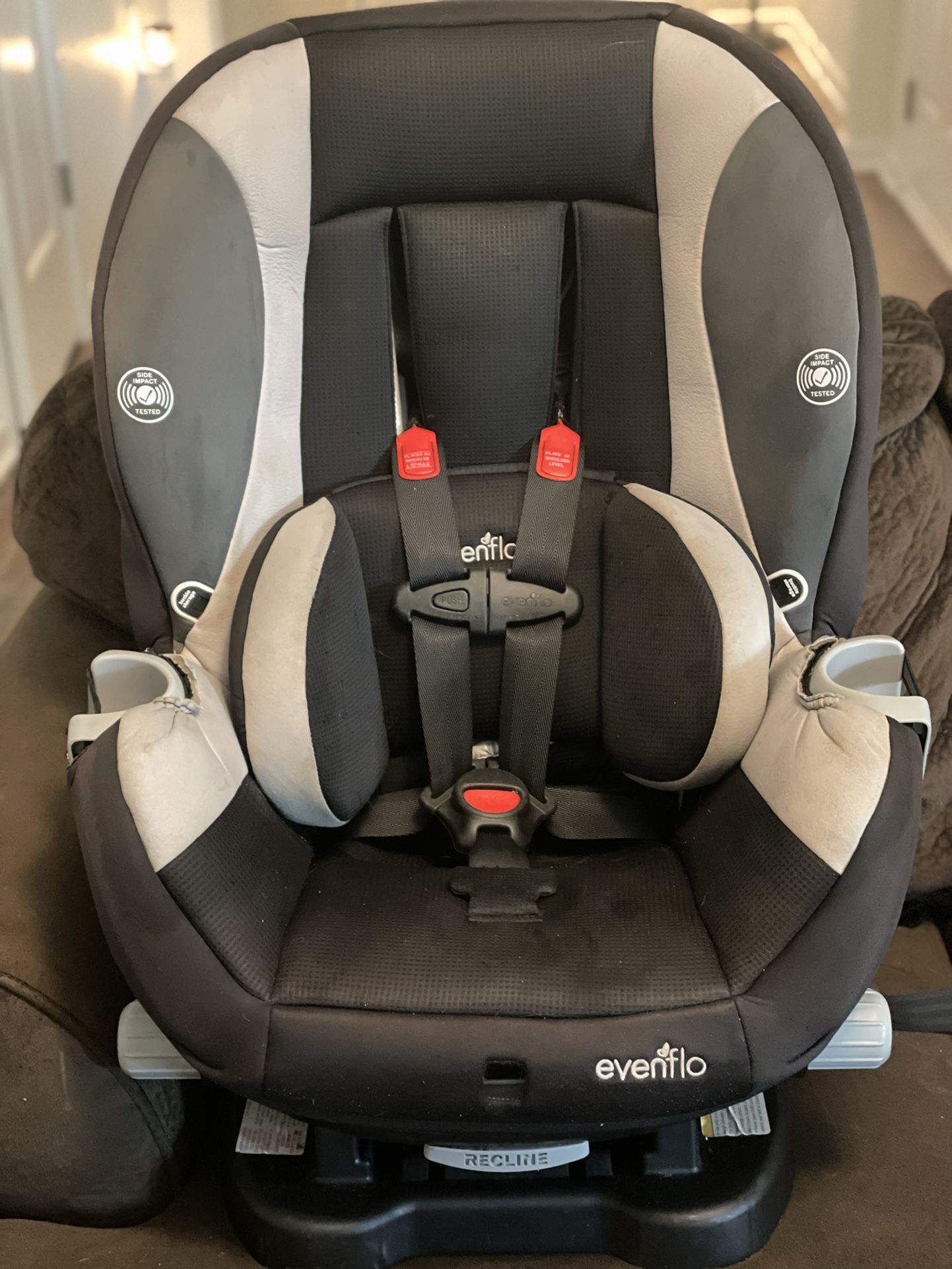 Evenflo Convertible Car seat 