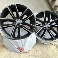 2021 Dodge Challenger R/T With Brembo Brakes Factory Wheels