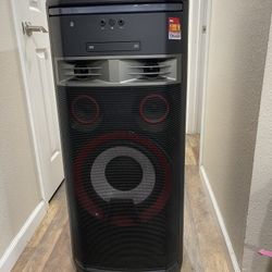 LG Xboom 1800 Watt Entertainment System W/karaoke And Dj Effects 