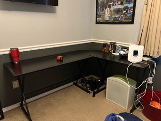 Corner Desk