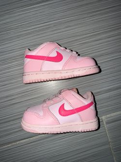 Nike baby sneakers PINK size 4C