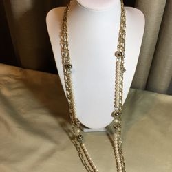 Gold Tone Chain & Faux Pearls Necklace 