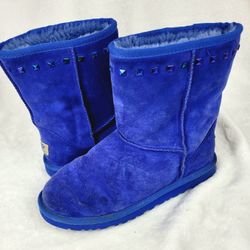 Ugg Boots Small Size 6US Youth  Great Shape