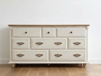 Vintage Dresser / Cottage Style / Solid Wood