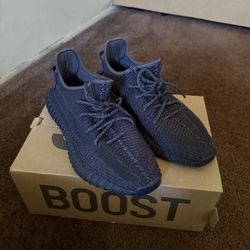 Adidas Yeezy Boost 350 V2 Black Non Reflective Size 10 (Authenticated)