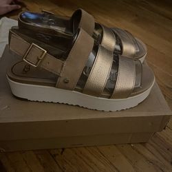 UGG sandals size 8 1/2