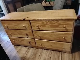 Nice 6 Drawer Dresser