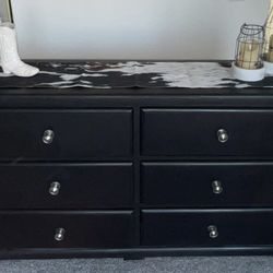 Black Dresser Solid Wood Deep Drawers 
