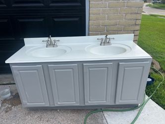 60”vanity base sink with top and faucets