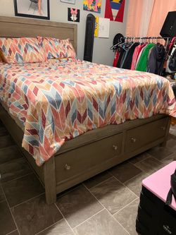 Queen Size Bed Frame/Dresser