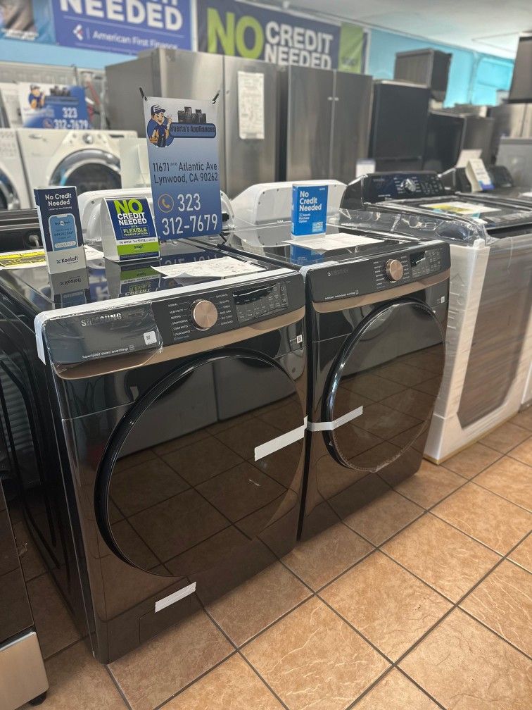 Samsung 5.0 Cu.ft Extra Large Capacity Washer And Dryer Set Brushed Black