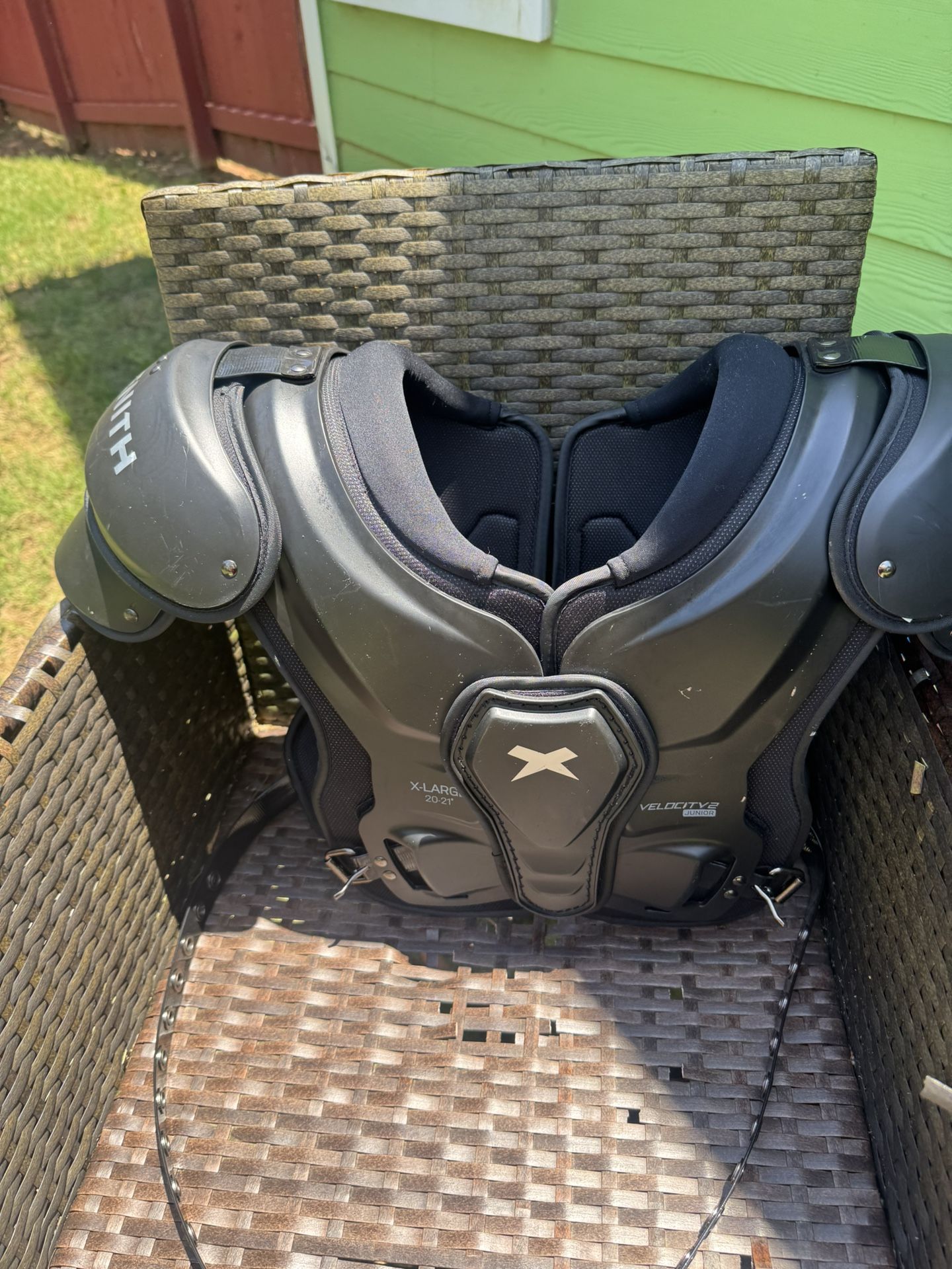 XENITH VELOCITY2 XL Shoulder Pads BRAND NEW!!! $50