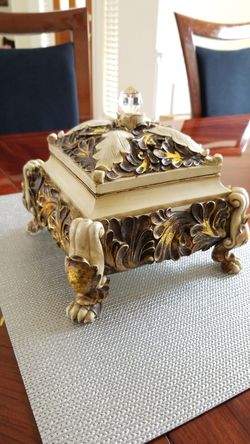 Like New Wooden Baroque Style decorative box
