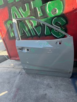 2019 2025 toyota rav4 passenger right door