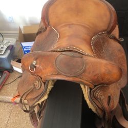 Saddle