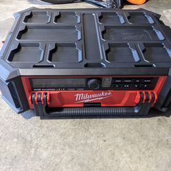 Milwaukee M18 Packout Radio with charger