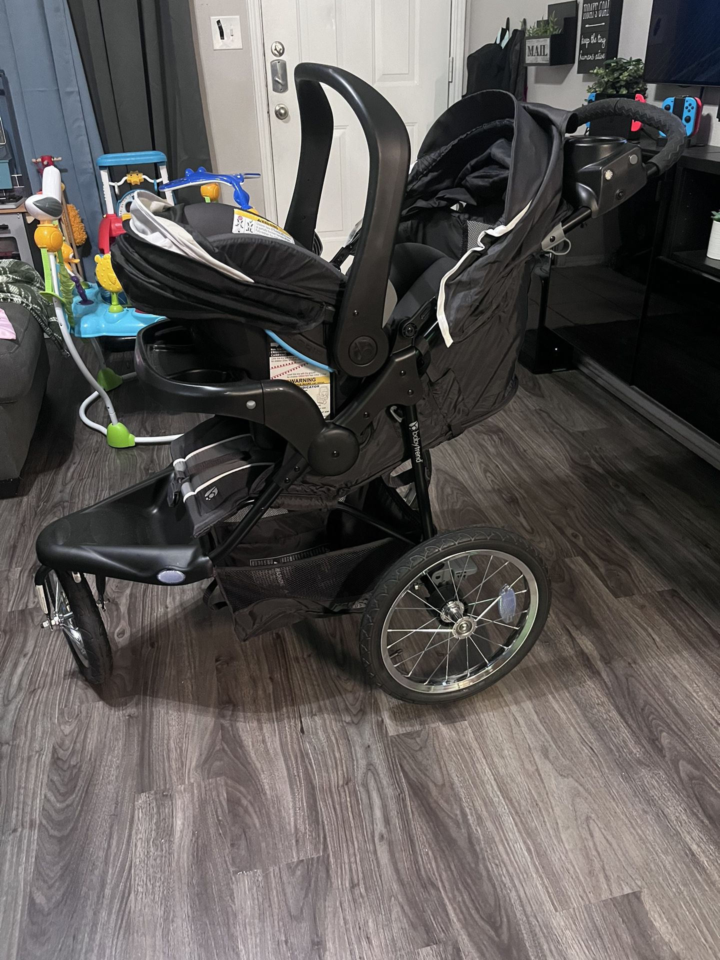 Baby Trend Jogging Stroller And Car Seat 