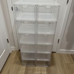 Clear shoe boxes