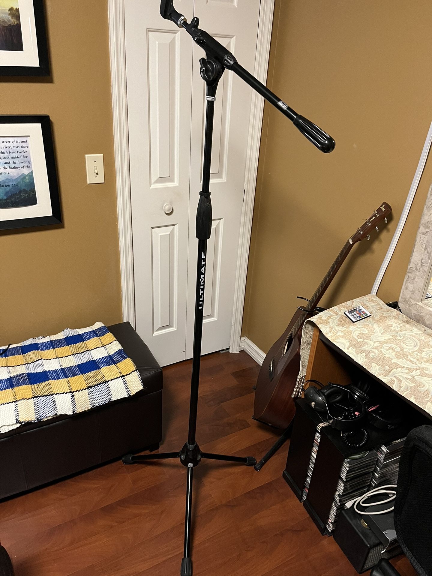 Mic Stand—Great Condition