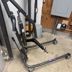 Midline  Hydraulic Lift