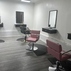 4 Complete Barber/salon Stations 