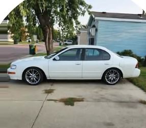 1999 Nissan Maxima
