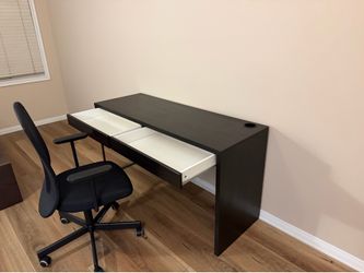 IKEA Desk - Free if pick up today