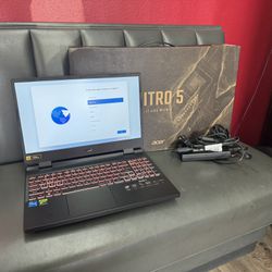 ACER Nitro 5 Gaming Laptop w/ Charger + Box