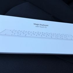 Apple Magic Keyboard With Touch I.D