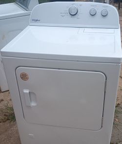 GAS DRYER* KING SIZE CAPACITY HEAVY DUTY* LIKE BRAND NEW